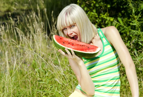 Portrait de femme au melon — Photo