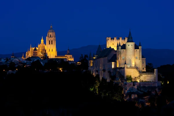Segovia, gece, Kastilya ve leon, İspanya — Stok fotoğraf