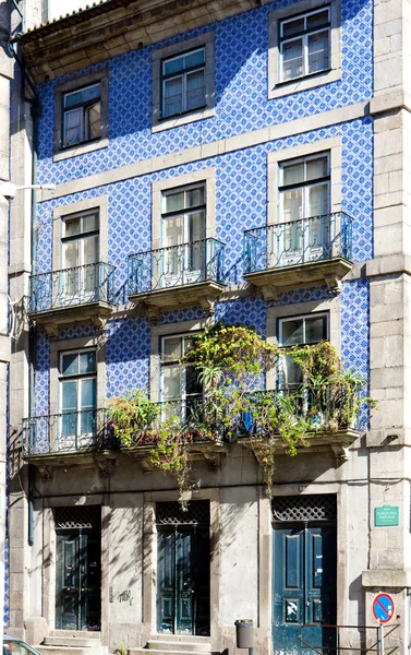 House with azulejos (tiles), Porto, Douro Province, Portugal — Stock Photo, Image