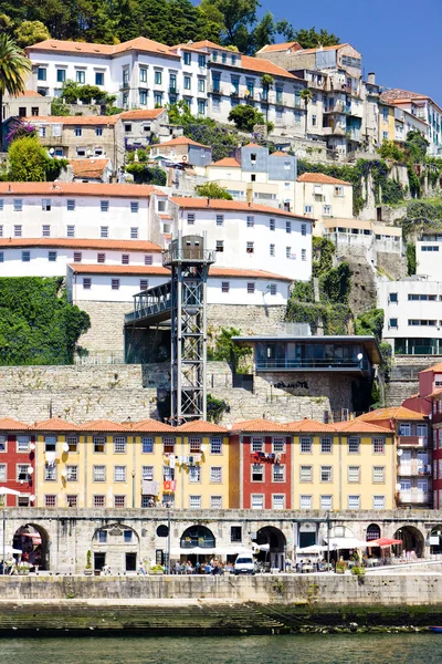 バイシャ、ポルト、ドウロ州、ポルトガルの四分の一 — ストック写真