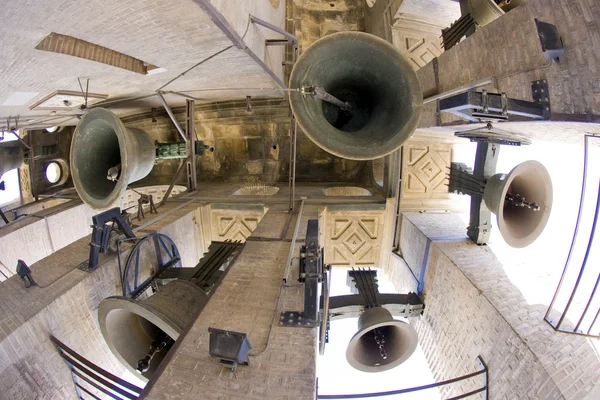 Glocken der Giralda, Kathedrale von Sevilla, Andalusien, Spanien — Stockfoto