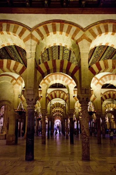 内部的清真寺-大教堂、 科尔多瓦、 西安大路、 西班牙 — 图库照片