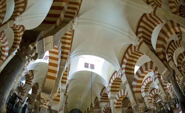 Interior de la Mezquita-Catedral, Córdoba, Andalucía, España —  Fotos de Stock