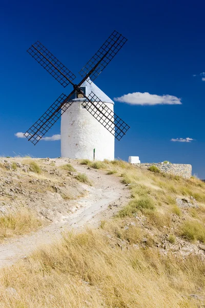 Větrný mlýn, Kastilie la mancha, consuegra, Španělsko — Stock fotografie