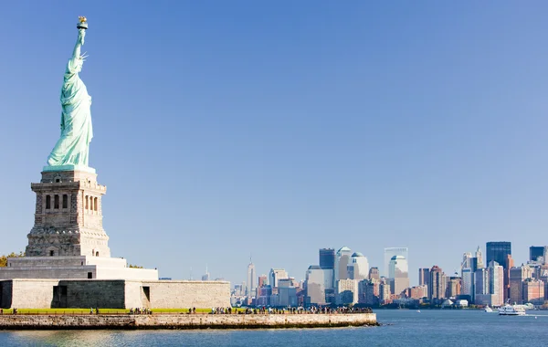 Özgürlük ve manhattan, new york city, ABD heykeli — Stok fotoğraf