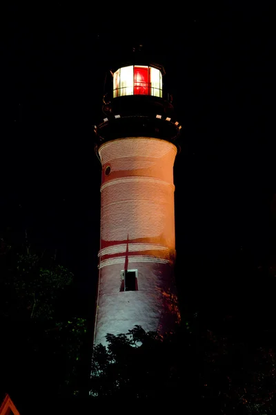 The Key West Lighthouse por la noche, Florida Keys, Florida, EE.UU. — Foto de Stock