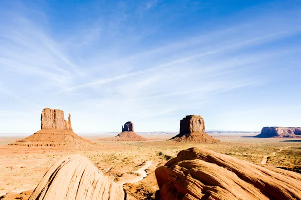 The Mittens and Merrick Butte, Monument Valley National Park, Ut — Stock Photo, Image