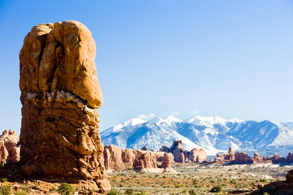 Parc national des Arches avec les montagnes de La Sal, Utah, États-Unis — Photo