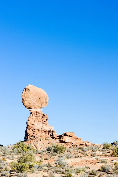 Balanced Rock, Arches National Park, Utah, EE.UU. — Foto de Stock