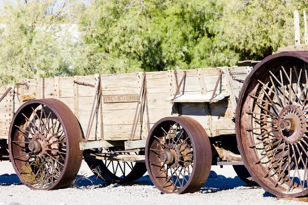 Old cart, Furnace Creek, Death Valley National Park, California, — Stock Photo, Image