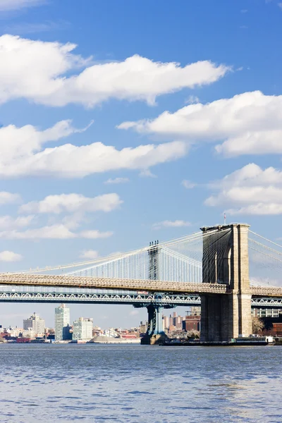 ブルックリン橋、マンハッタン橋、ニューヨークシティ、米国 — ストック写真
