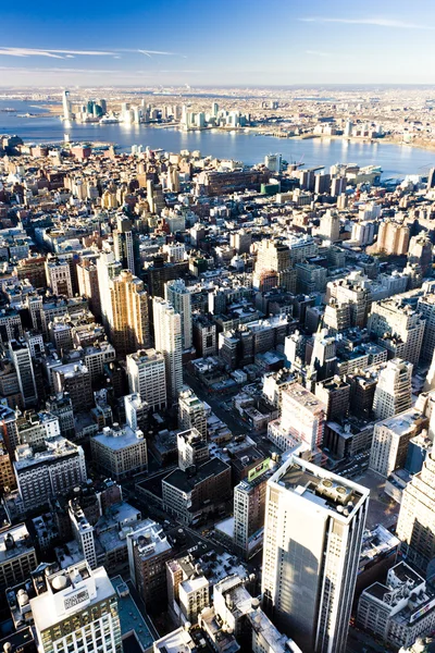 Manhattanre nyíló az empire state building, new york city, — Stock Fotó