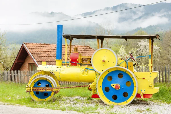 Steam roller, Mokra Gora, Сербия — стоковое фото