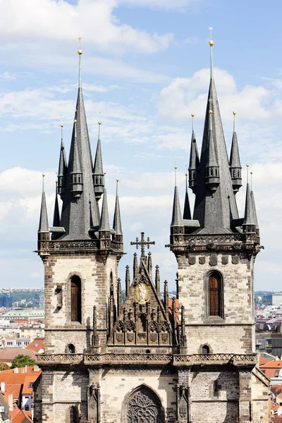 Церковь Тынского на Староместской площади, Прага, Чехия — стоковое фото