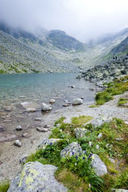 uzun tarn (dlhe pleso), yüksek tatras (vysoke tatry), Slovakya