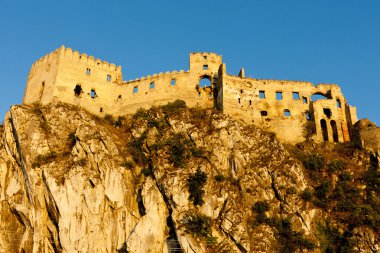 Beckov kalesinin kalıntıları, Slovakya