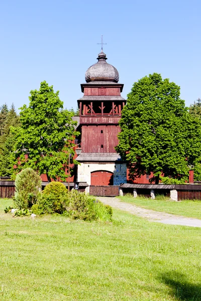 Dřevěný kostel svatého kříže, lazisko, Slovensko — Stock fotografie