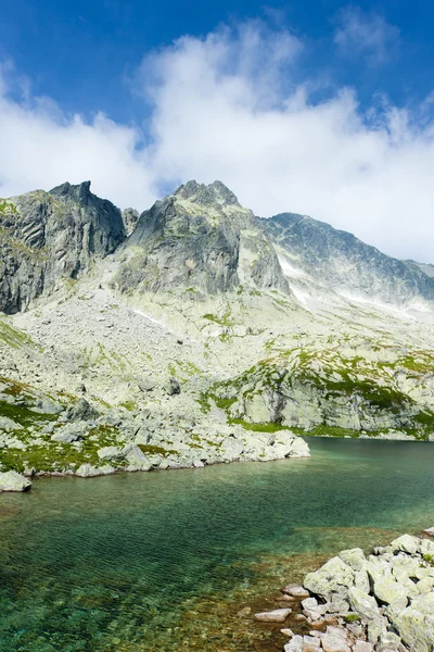 Vijf spis bergmeertjes, hoge Tatra (vysoke tatry), Slowakije — Stockfoto