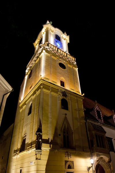 Altes Rathaus bei Nacht, Bratislava, Slowakei — Stockfoto