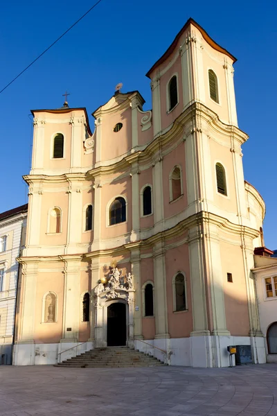 Trinity Kilisesi, bratislava, Slovakya — Stok fotoğraf