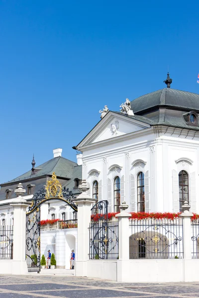 Präsidentenresidenz im Grassalkovich-Palast, Bratislava, Slov — Stockfoto