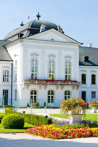 Grassalkovich 宫、 布拉索夫、 斯拉夫在总统官邸 — 图库照片