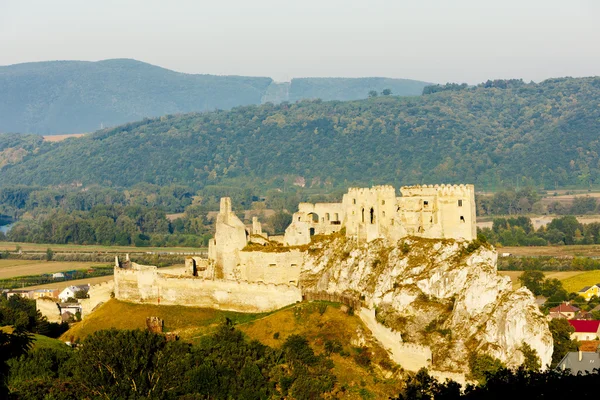 Ruinas del castillo de Beckov, Eslovaquia —  Fotos de Stock
