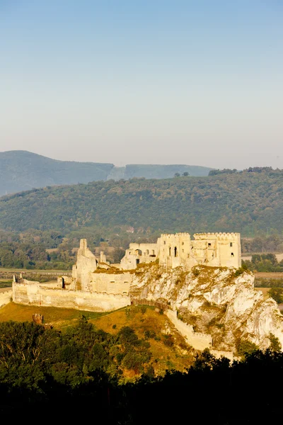 Ruiny zamku Beckov, Słowacja — Zdjęcie stockowe