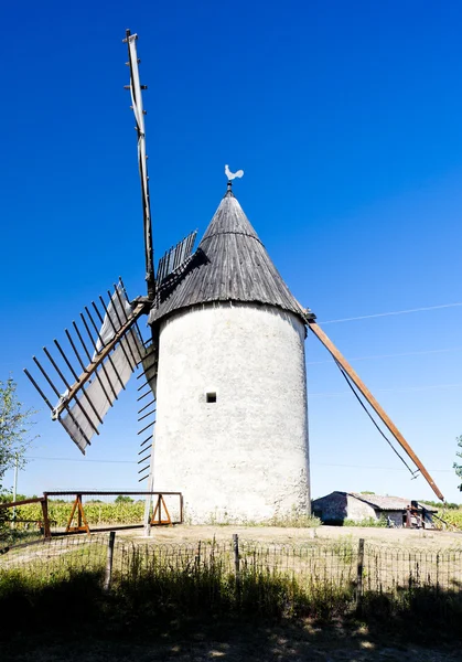 Windmühle, Vensac, Aquitanien, Frankreich — Stockfoto
