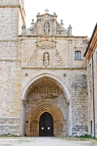 Irache klášter, cesta do Santiaga de compostela, Navarra, Španělsko — Stock fotografie