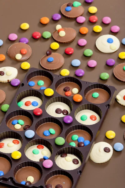巧克力和糖果的静物 — 图库照片