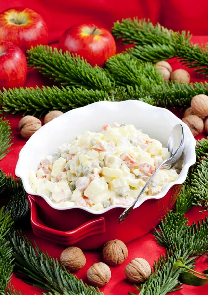 Traditionella tjeckiska christmas potatissallad — Stockfoto