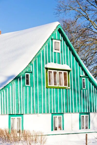 Ház télen, kunstat - jadrna, a Morva-hegység, a Cseh re — Stock Fotó