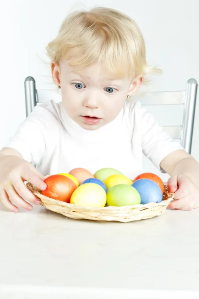 stock image Portrait of little girl with Easter eggs