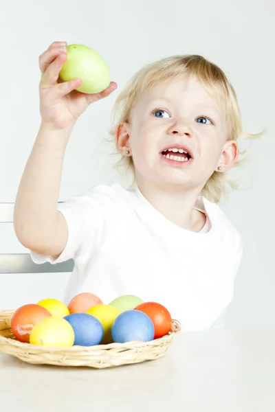 stock image Portrait of little girl with Easter eggs