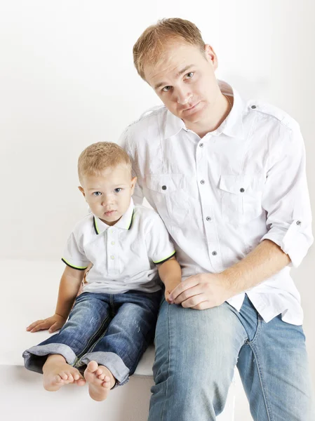Apa és fia kis portréja — Stock Fotó