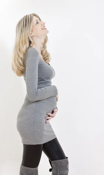 Těhotná žena stojící — Stock fotografie