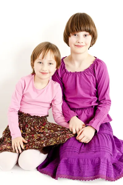 Ritratto di due sorelle — Foto Stock