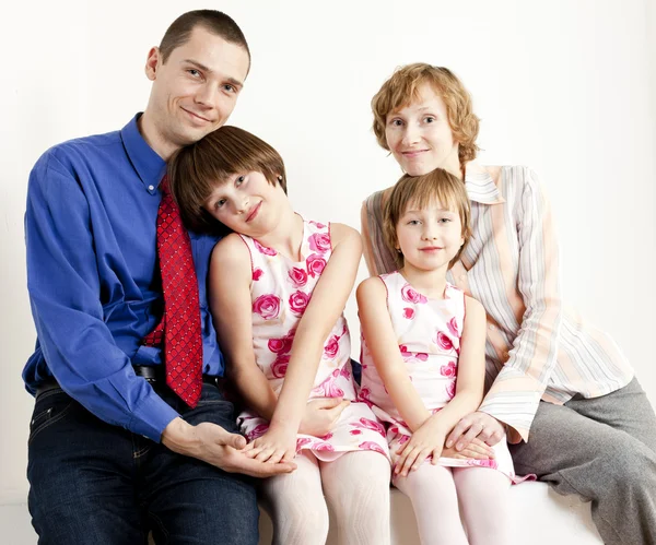 Portrait of parents with their daughters — Stock Photo, Image