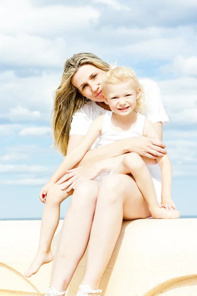 Summer portrait of mother with her daughter — Stock Photo, Image