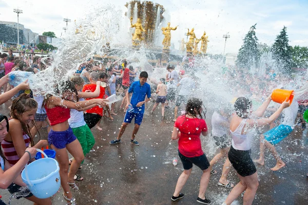 Water Battle flash mob — Stock Photo, Image