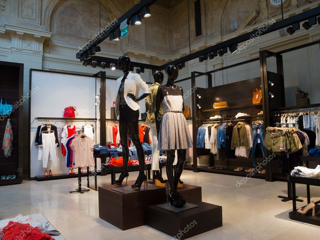interieur van kledingwinkel — Stockfoto © toxawww #12050751 interieur van kledingwinkel — Stockfoto © toxawww #12050751