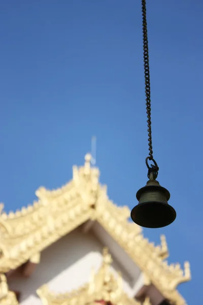 Zvonek v chrámu — Stock fotografie