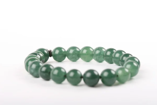 Isolerade jade halsband — Stockfoto