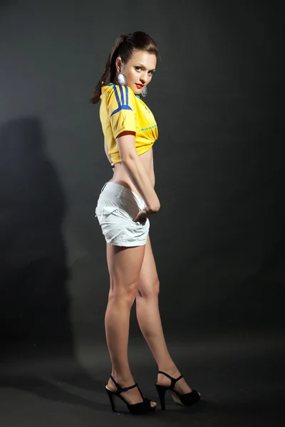 Keksa erkaklar va yosh ayollar ortasidagi guruh jinsiy aloqa