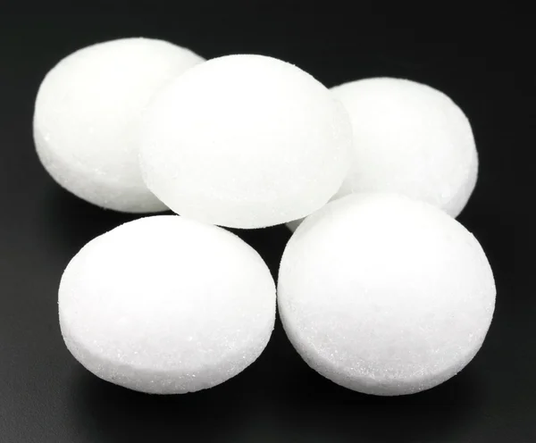 Bolas de naftalina blanca — Foto de Stock