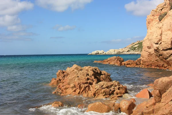 Coastal rock vid Medelhavet, Sardinien — Stockfoto