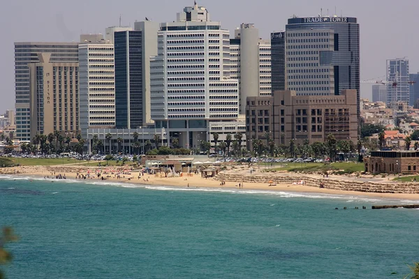Widok na plażę tel-Awiwu z morza, Izrael — Zdjęcie stockowe