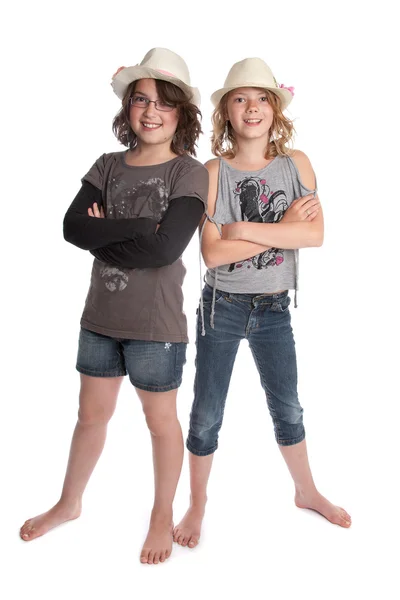 Två flickor står — Stockfoto