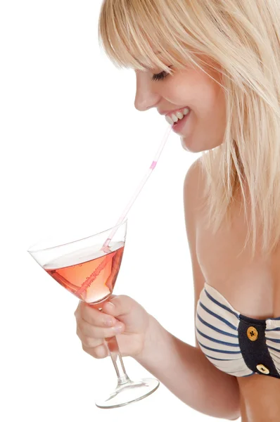 Blonde Frau mit Cocktail — Stockfoto